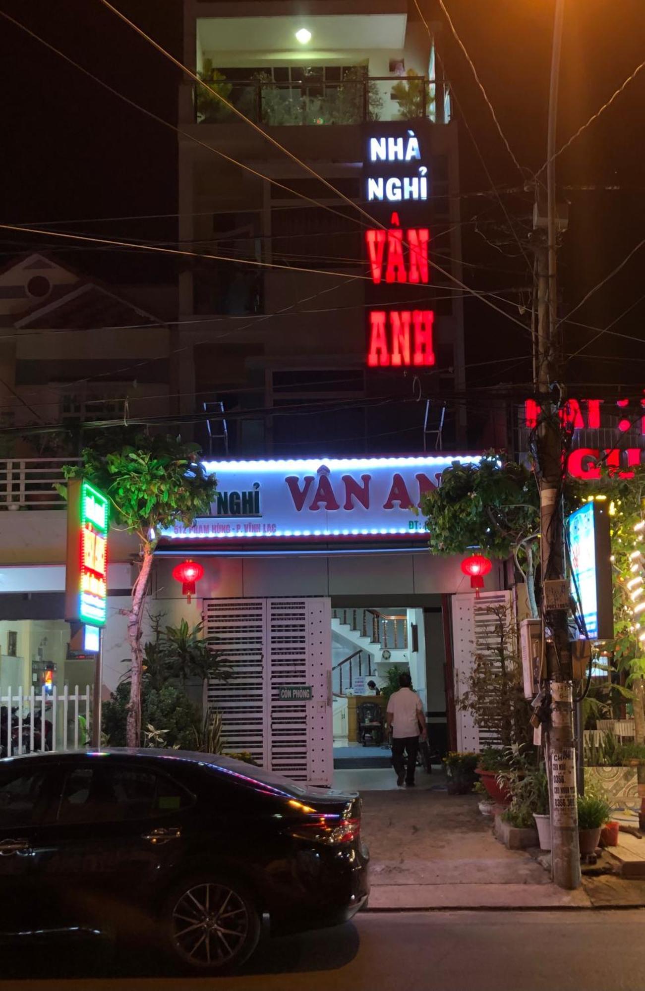Nha Nghi Van Anh Ap Rach Meo Exteriör bild